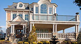 Newport Mansion